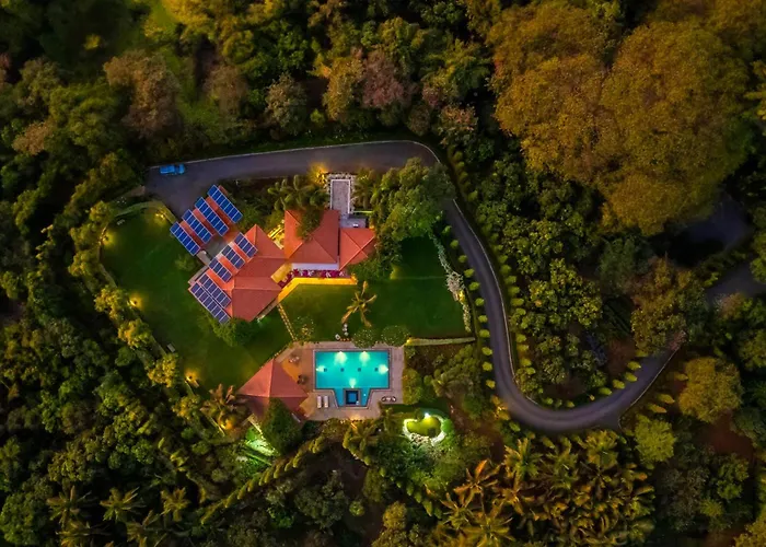 Stayvista At Moksh Villa - Bbq & Jacuzzi Alibag